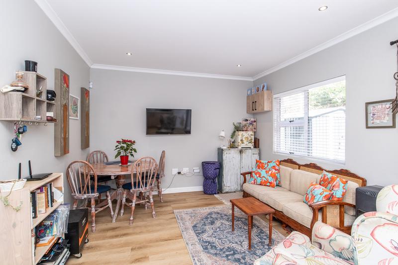 To Let 1 Bedroom Property for Rent in Meadowridge Western Cape
